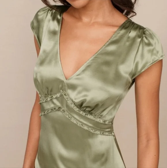 Reformation Kaye silk dress in the artichoke color - Picture 7 of 9